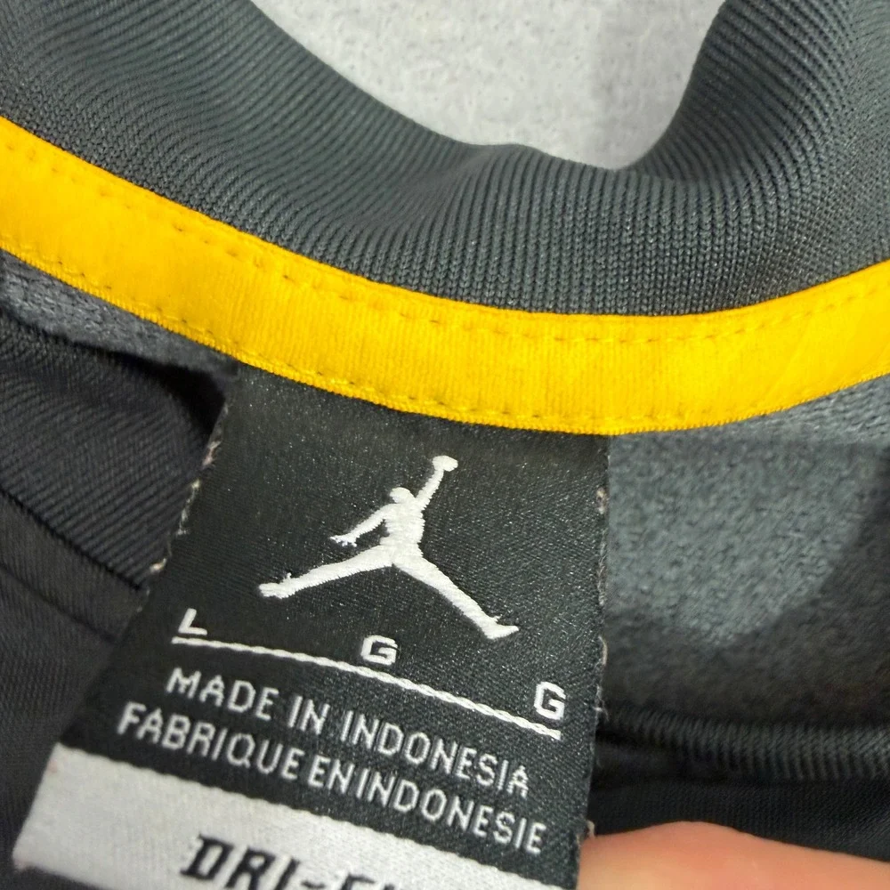 Jordan Pullover Mens Large Gray Michigan Wolverines 1/4 Zip Dri-Fit 34451X-MC7